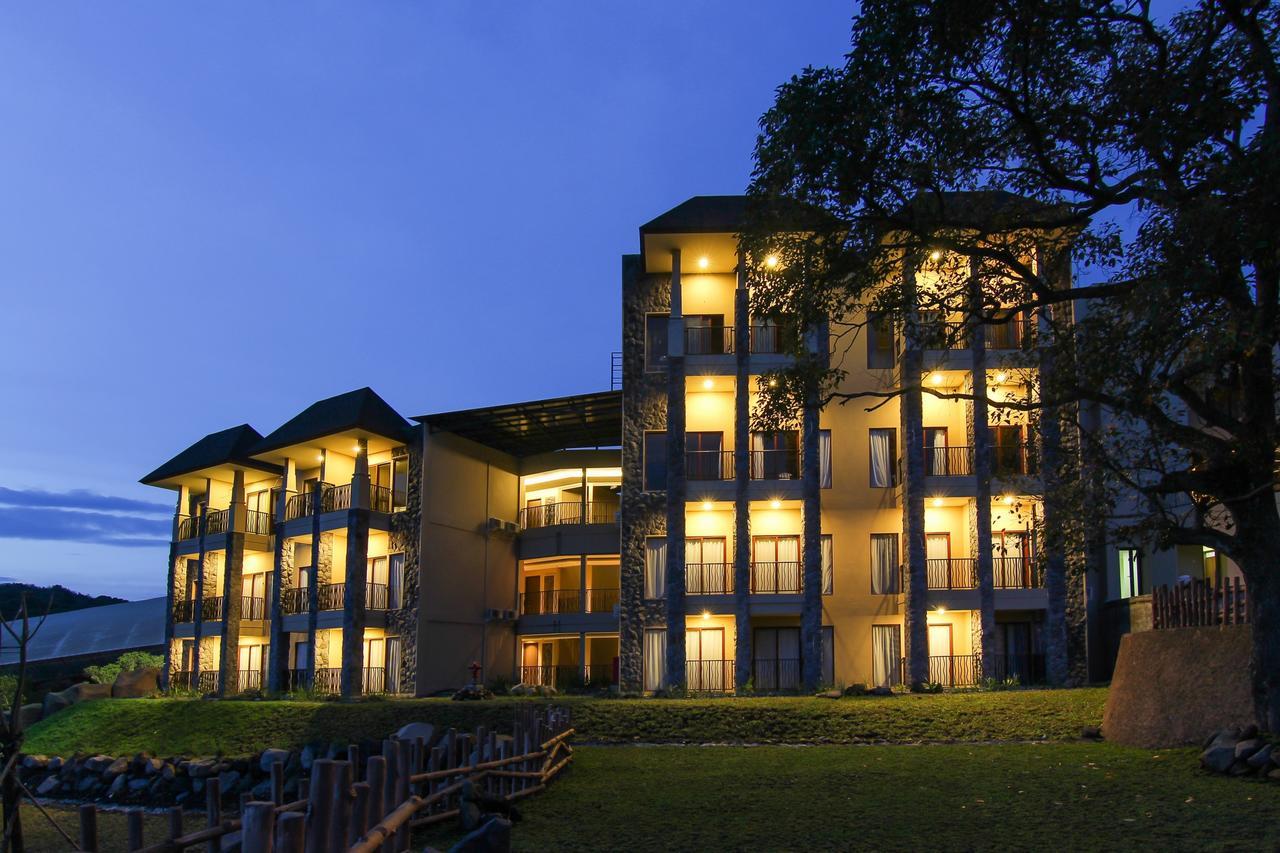 Baobab Safari Resort Prigen Exterior foto