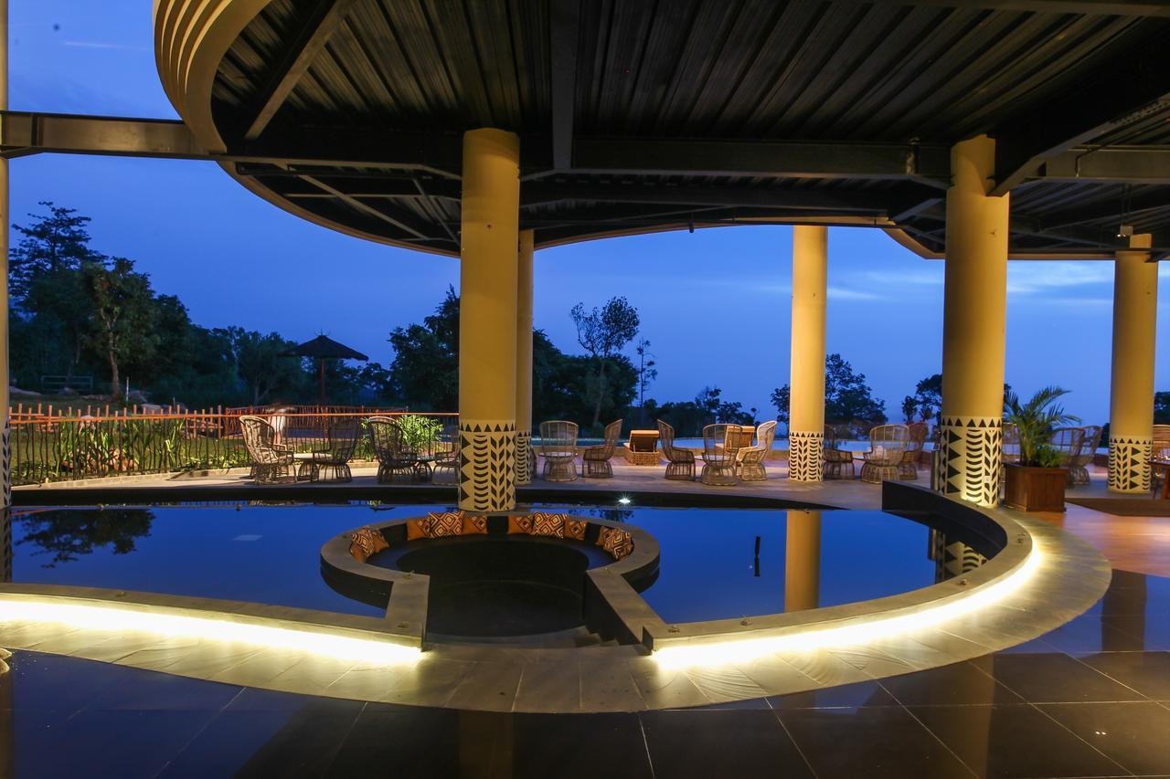Baobab Safari Resort Prigen Exterior foto