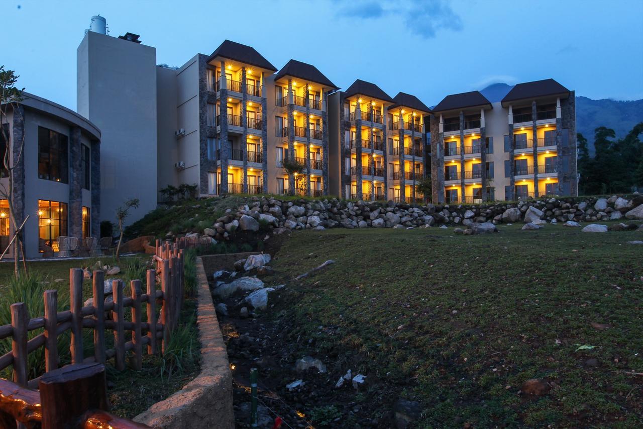 Baobab Safari Resort Prigen Exterior foto